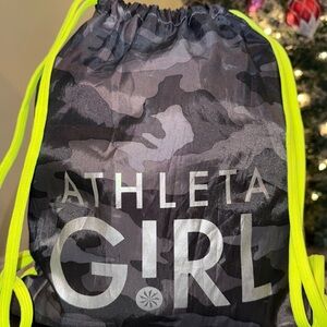 Athlete Girl Gray Camouflage Pattern Drawstring Backpack with Neon Yellow Straps